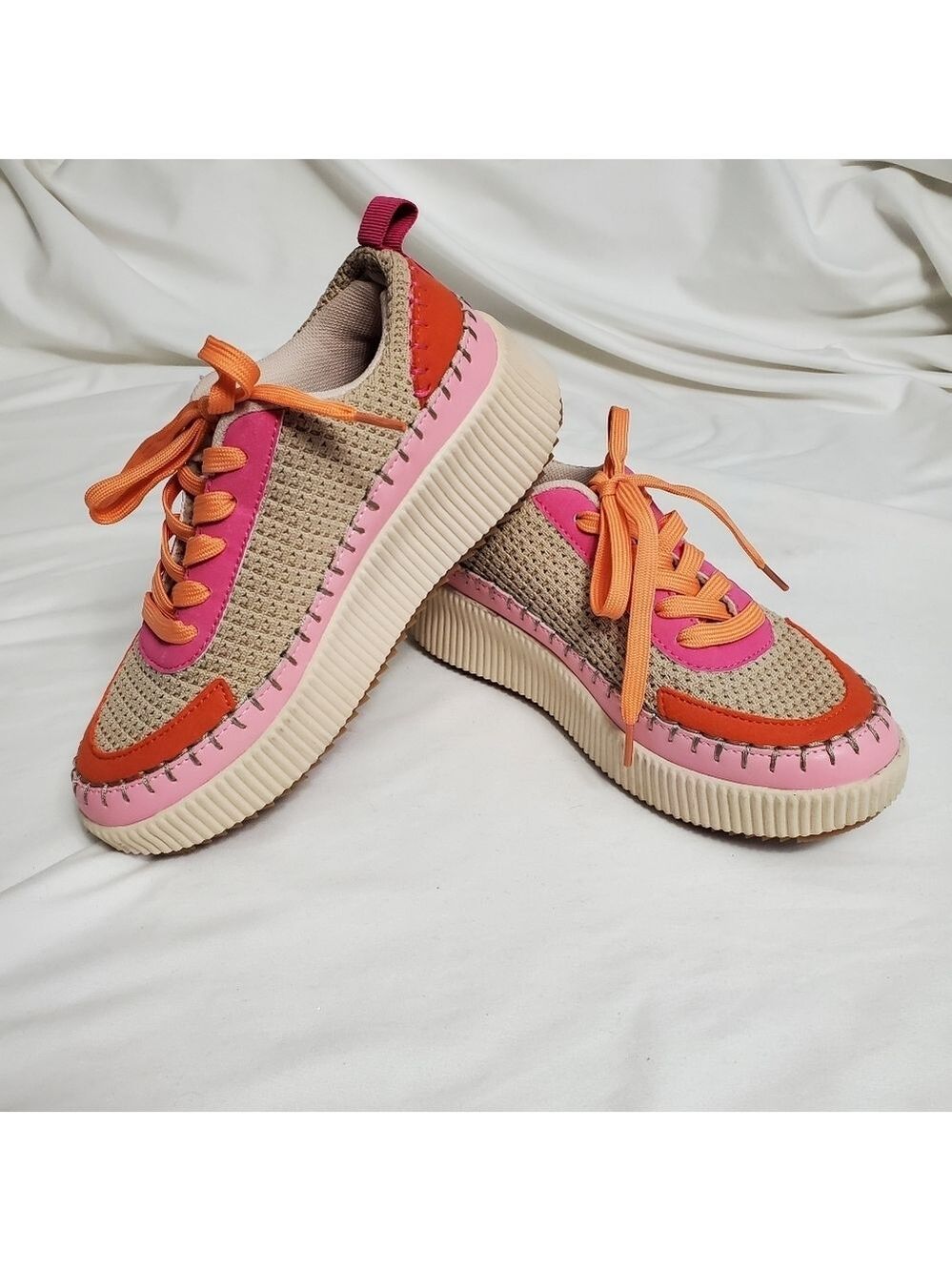 NWT Bicolor Sneakers Shoes Size 6
